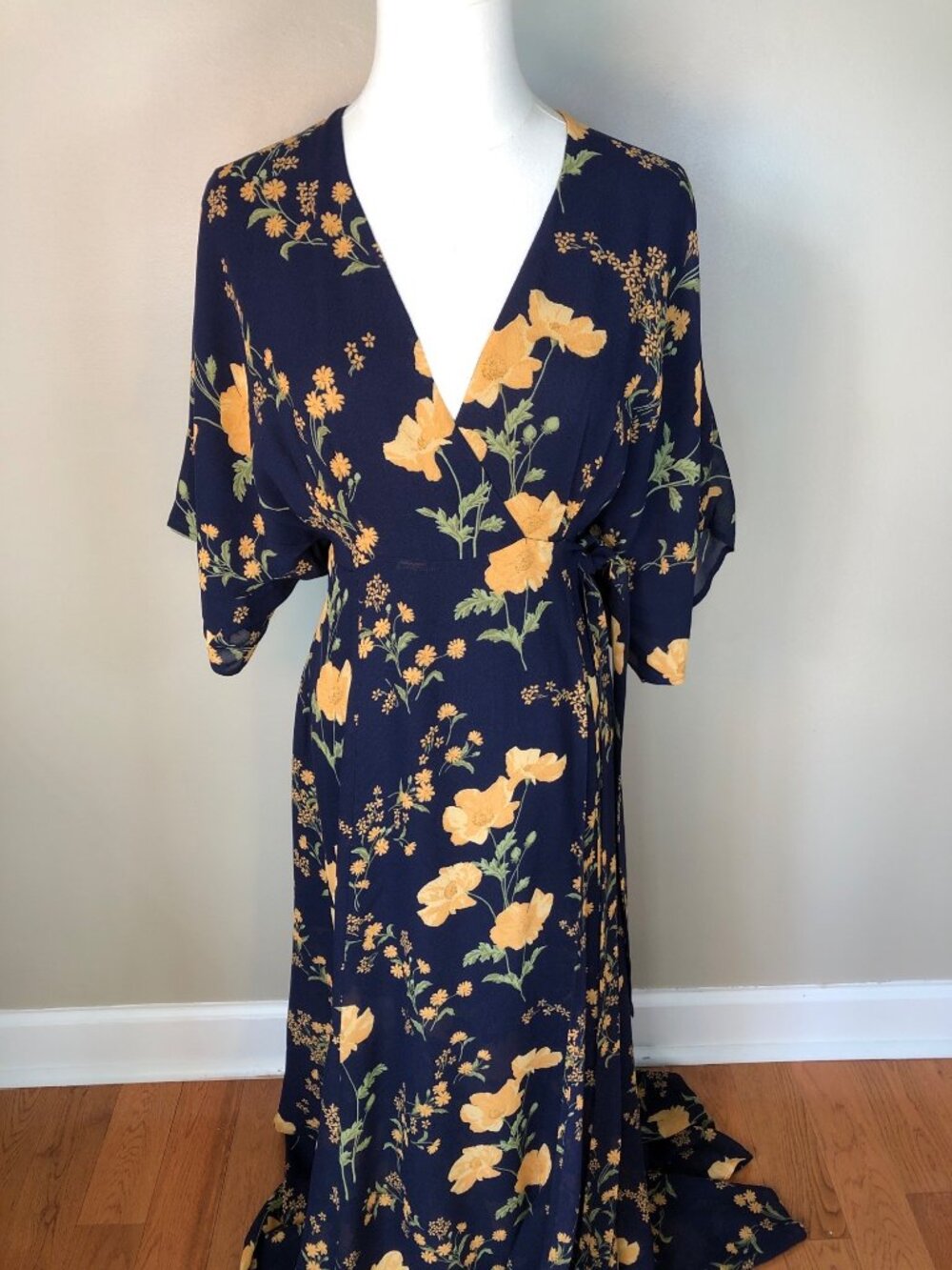 Reformation Winslow Maxi Wrap Dress Navy Yellow Floral Mademoiselle Sz M Poetic - Picture 8 of 11